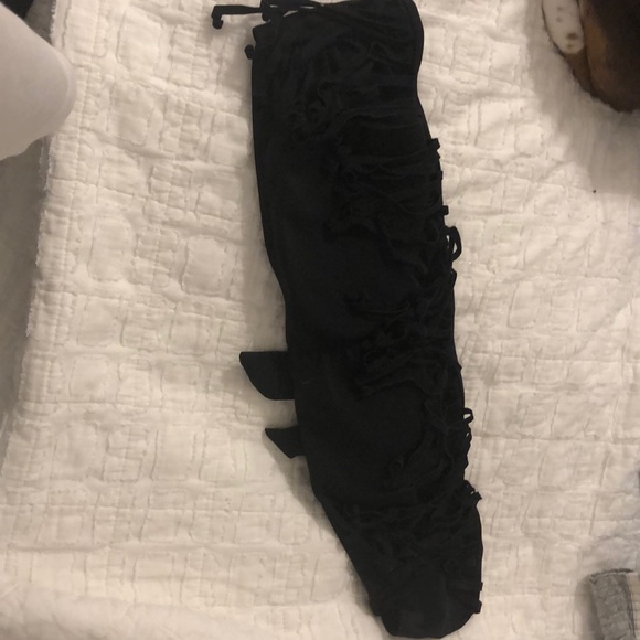 Black bikini top - Picture 1 of 3